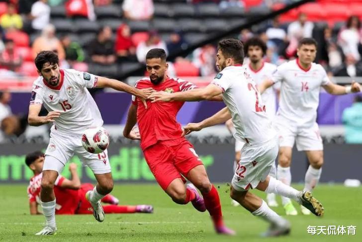 U23亚洲杯A小组赛：卡塔尔晋级，印尼创造历史，中国国奥的生死战(4)