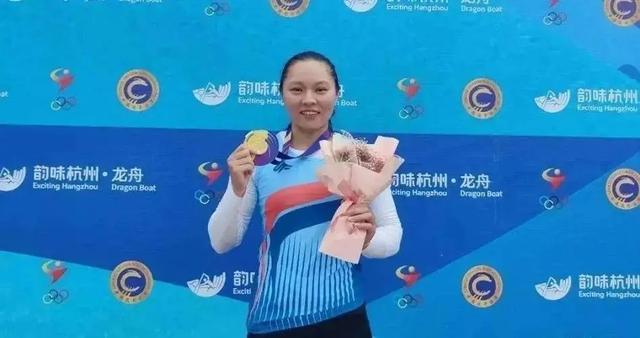 俞诗梦：她父亲的荣耀，成功拿到了巴黎奥运会参赛资格。(2)