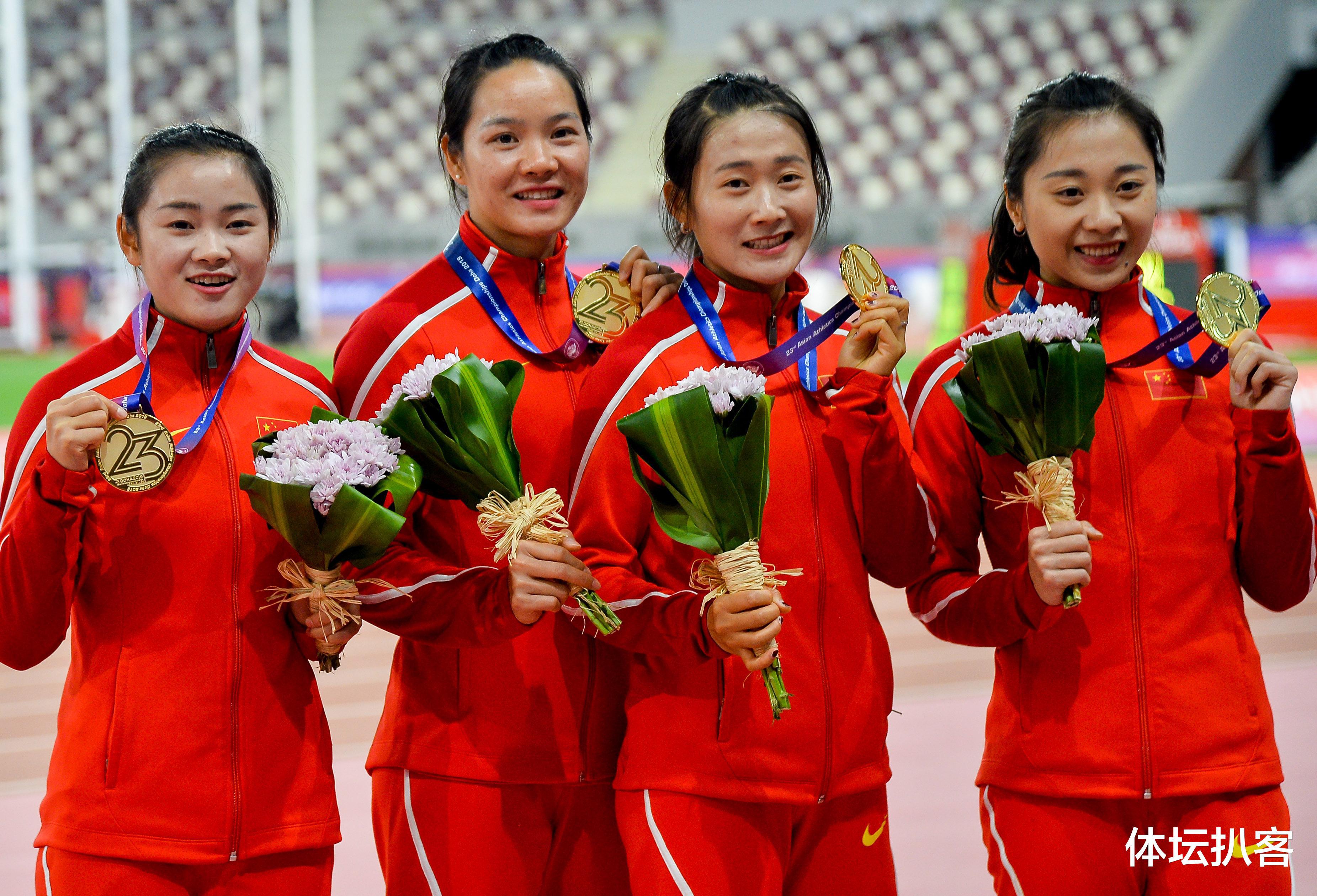 43秒13！中国接力女队交接棒出现重大失误，无缘直通巴黎奥运会(1)