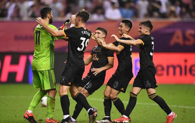 昨晚英超亚洲杯3个镜头告诉你：曼城梅西继续踢“快乐足球”(1)