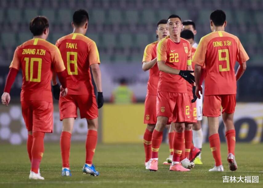 角球，东亚杯，中国队与韩国队的差距其实小得可怜(3)