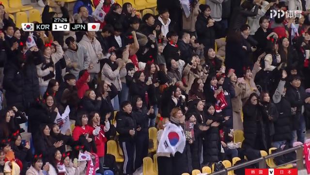 1-0！韩国第五次夺冠！2019东亚杯落幕，前恒大功勋捧起冠军奖杯(3)