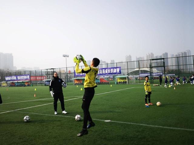武汉市青少年优秀足球运动员，塔子湖足球基地，集中冬训(2)
