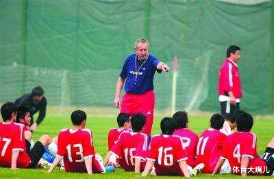 中国足球需要什么样的主帅？缔造“黄金一代”的他是标杆(5)
