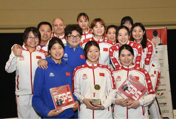 中国女重收获世界杯团体银牌 基本锁定东京奥运资格(4)