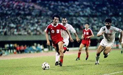 80年代中足离世界杯只差1场平局，那时国足不恐韩，还赢过阿根廷(4)