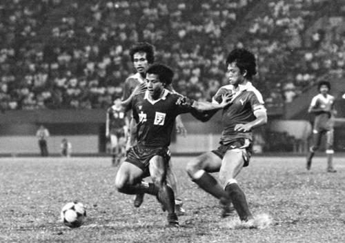 80年代中足离世界杯只差1场平局，那时国足不恐韩，还赢过阿根廷(7)