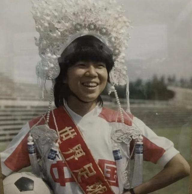 中国女足竟然有人获得过世界足球小姐，难以置信，这是怎么回事？(4)