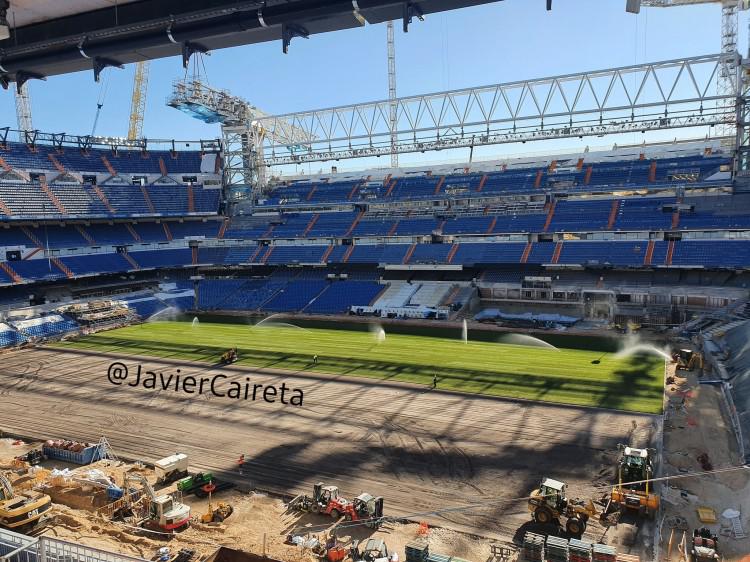 记者: 伯纳乌已开始安装草皮, 皇马新赛季西甲比赛预计在伯纳乌踢(4)