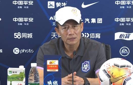 王宝山: 对年轻球员表现给予肯定 希望第二阶段能提升自信(1)