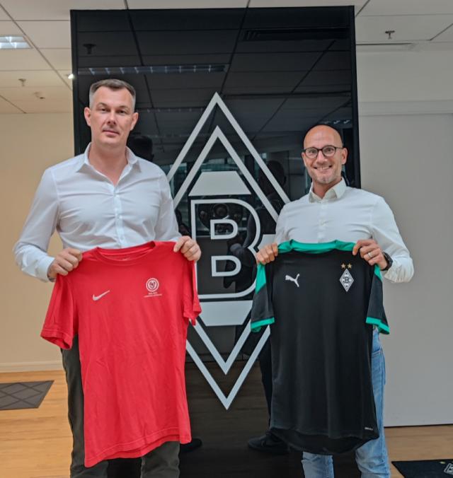 培训中国教练，门兴与柏林足球协会达成独家合作(2)