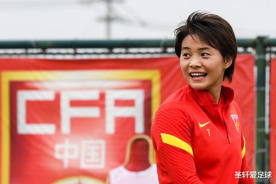 太疯狂！中国女足王牌1大绝技遭曝光，比肩梅西，唐佳丽所不能及(2)