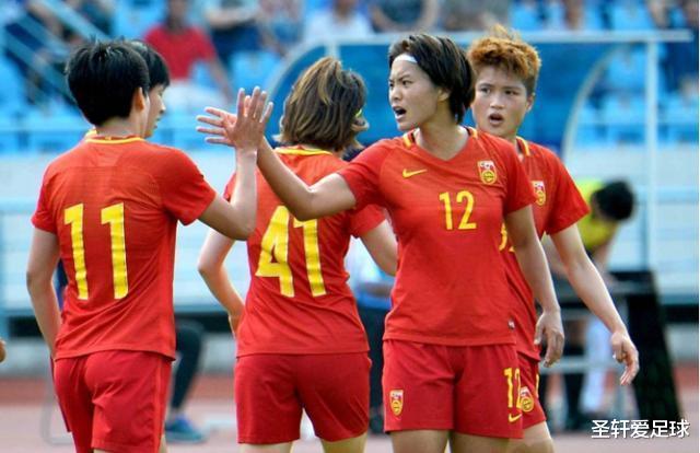 太疯狂！中国女足王牌1大绝技遭曝光，比肩梅西，唐佳丽所不能及(7)