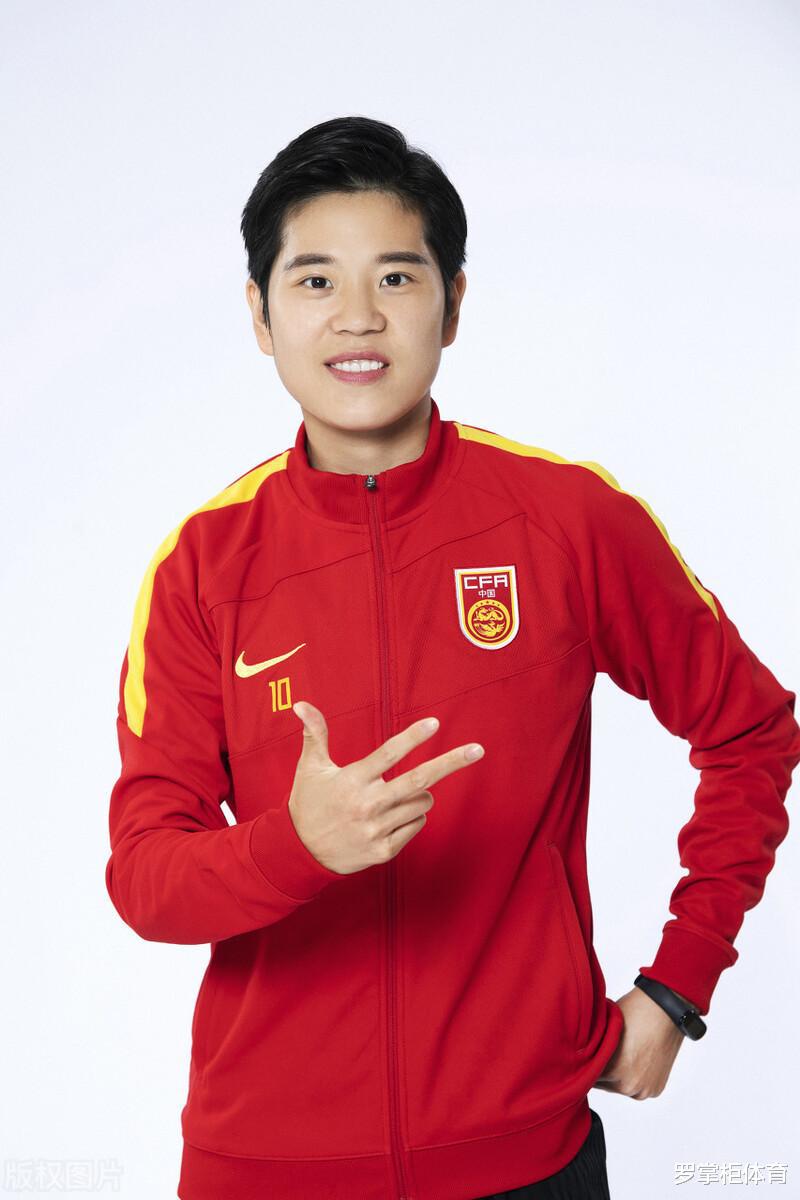 中国女足一球员上热搜了！比肩武磊，入选亚洲足球最佳阵容(1)