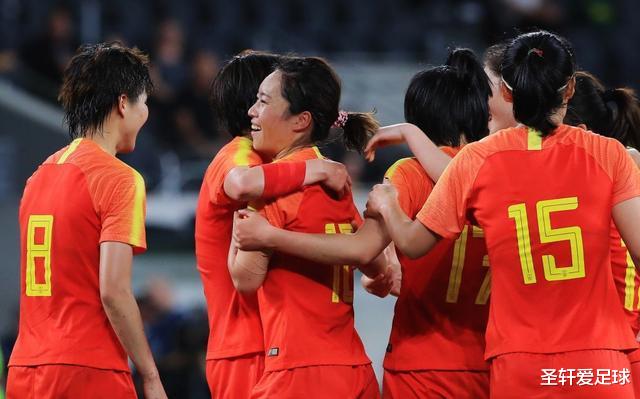 12-2！中国女足强势横扫亚洲赛场，姑娘们的倔强，触动了贾秀全(1)