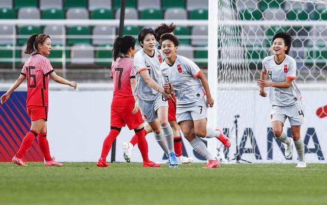 赛后《人民日报》社体育部官方发文盛赞中国女足。(1)