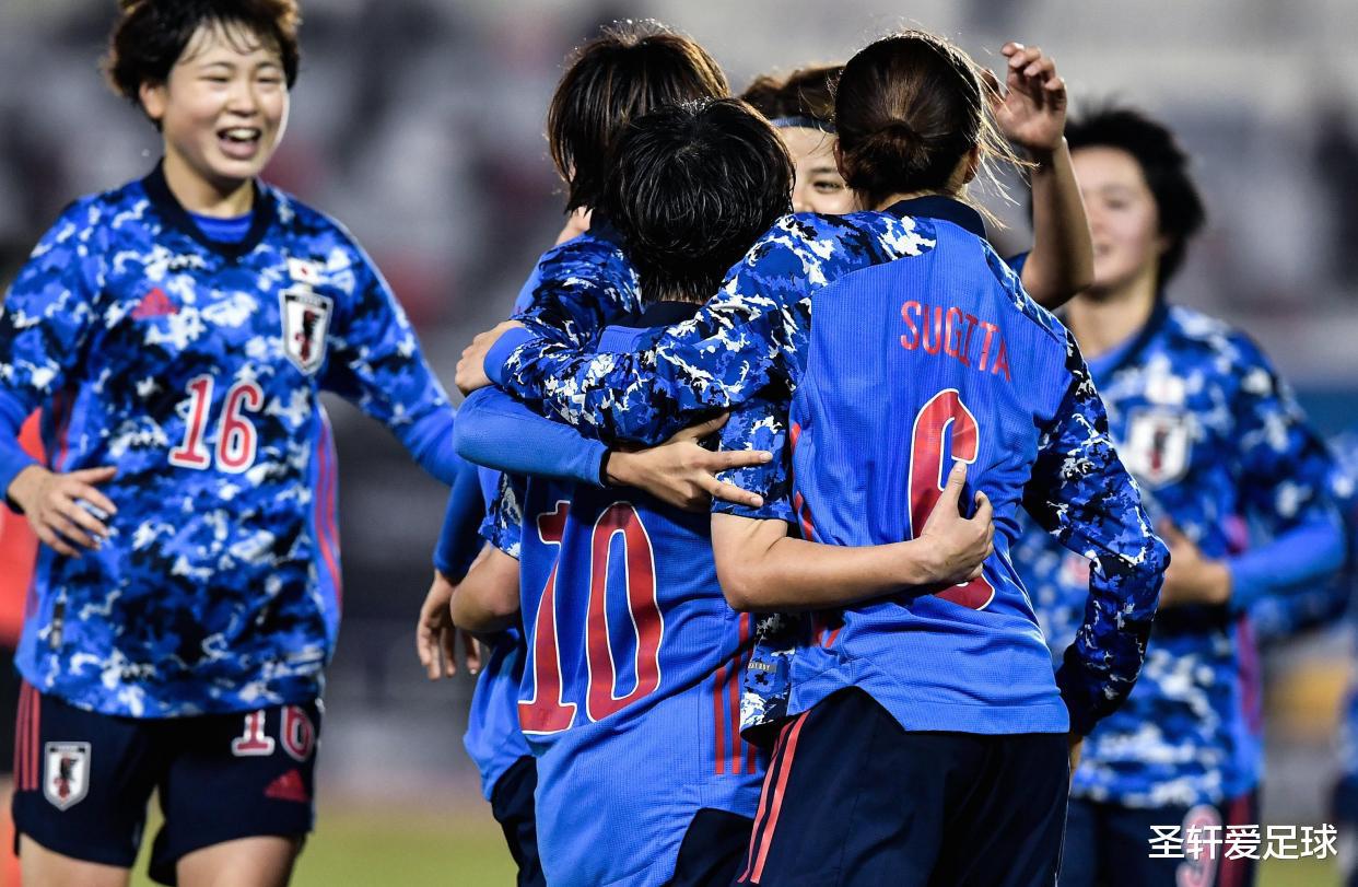 3-0，2-0！世界第8踢疯了，4分钟2球，日本女足小组出线形势不利(4)