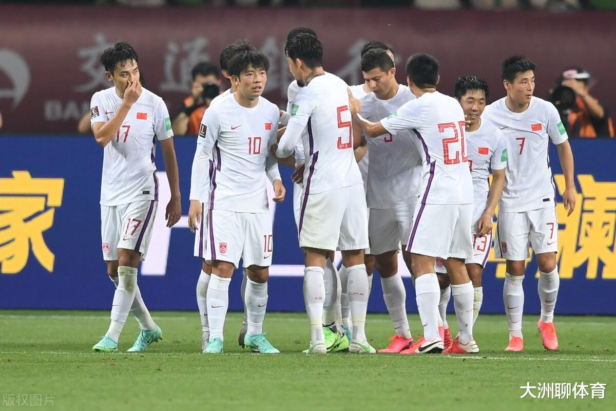 昨晚22点！中国足球影响力大：国足7球大胜，两支国外球队送贺信(4)
