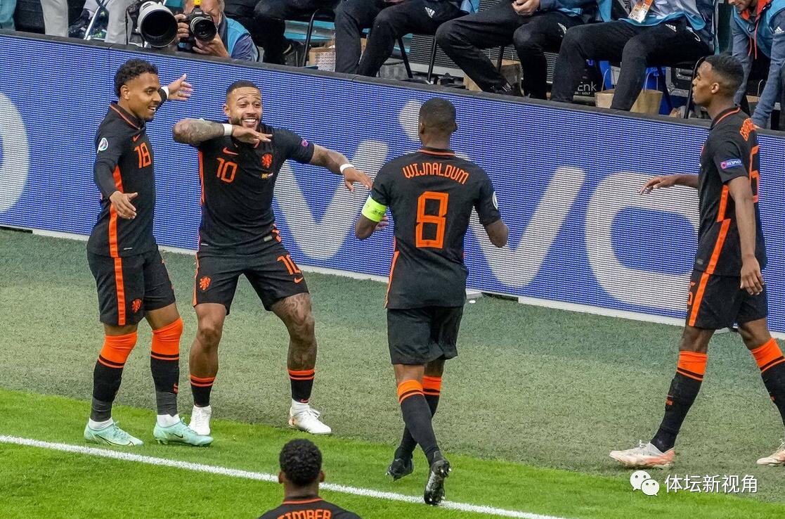 小组赛三连胜，荷兰淘汰赛对手恐遇强敌，超级焦点大战在酝酿！(1)