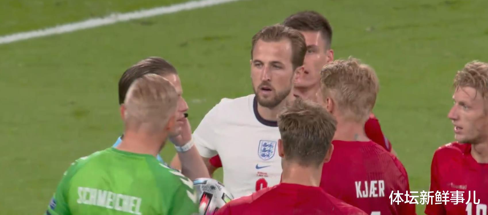 惨烈！英格兰2-1丹麦，詹俊曝内情，斯特林惹争议，谁注意穆里尼奥举动(2)