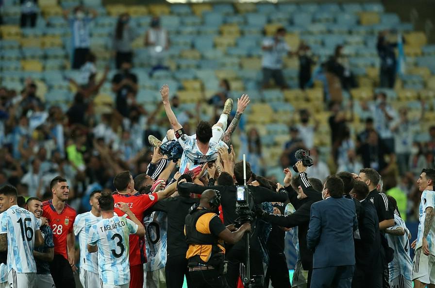 阿根廷28年首冠，梅西终于圆梦，历史地位稳超C罗内马尔(1)