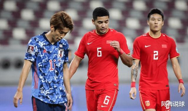 国足0-1惜败日本，韩乔生终于发话，64岁的人了，活得明明白白(3)
