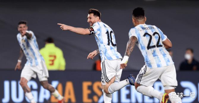 苦等3年！梅西找到世界级中场队友，两人完美共存，阿根廷队起飞(3)