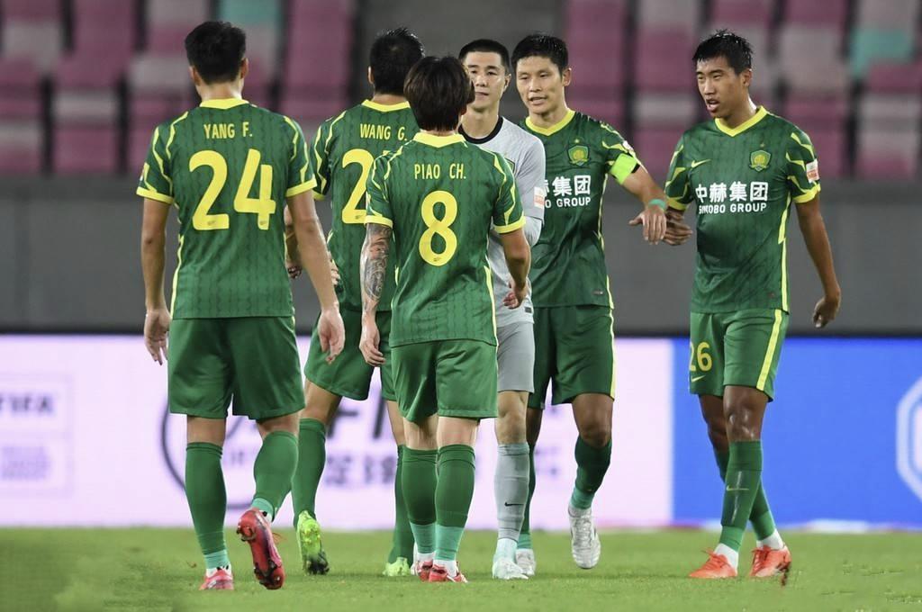 闹心！中国足球再遇麻烦，亚洲地位继续下降，联赛排名跌至第七(4)