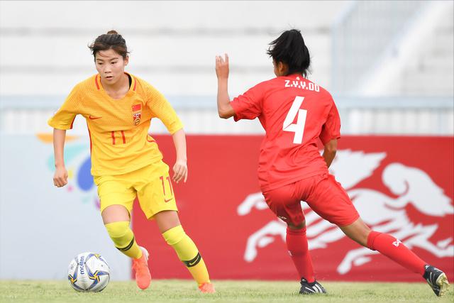 1场3球，7-0！19岁女足新星突然爆发，闪耀欧洲赛场，想进中国队(3)