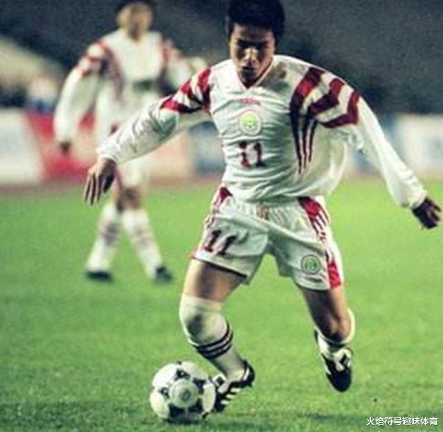 近30年中国男足历史最强阵容，有实力、有斗志、有血性(18)