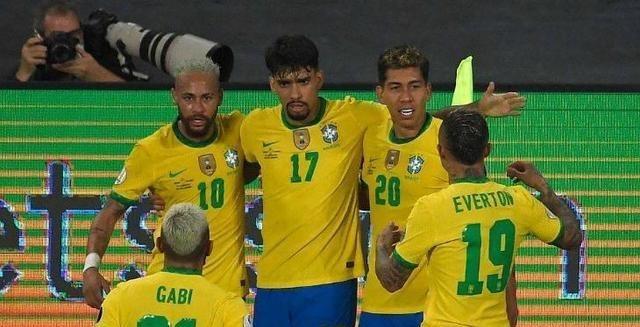 世预赛：豪橫！巴西大开杀戒，硬钢！哥伦比亚四面出击(4)