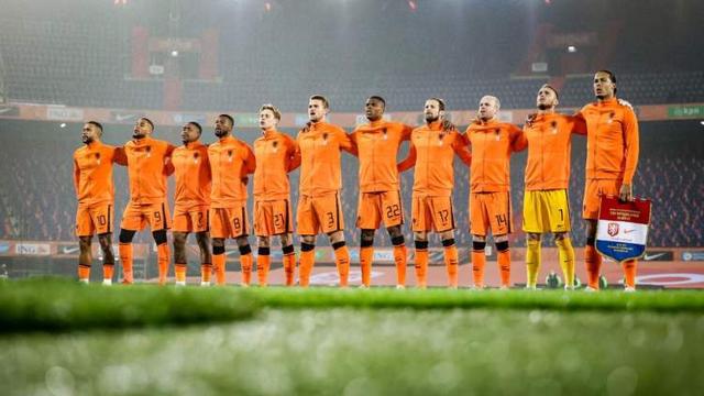 时隔8年荷兰再进世界杯，后“三棍客”时代橙衣军团再起航！(2)