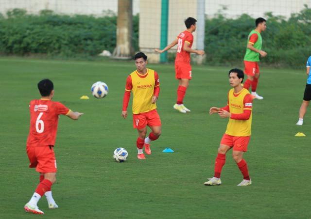 越南队重新集结欲卫冕东南亚锦标赛 锋线新星入队(2)