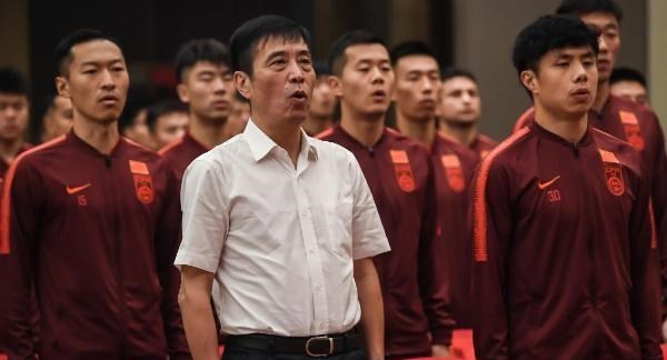 谜团频起，联赛之伤无人负责，中国足球的未来难以捉摸(3)