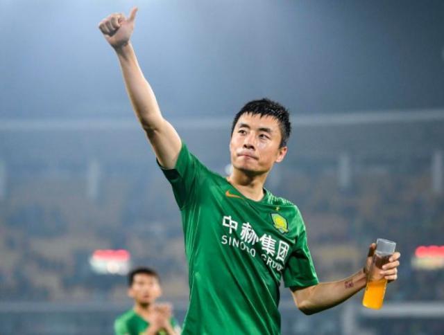 李磊进入合同年主动提出留洋 踢完最后8轮离队(1)