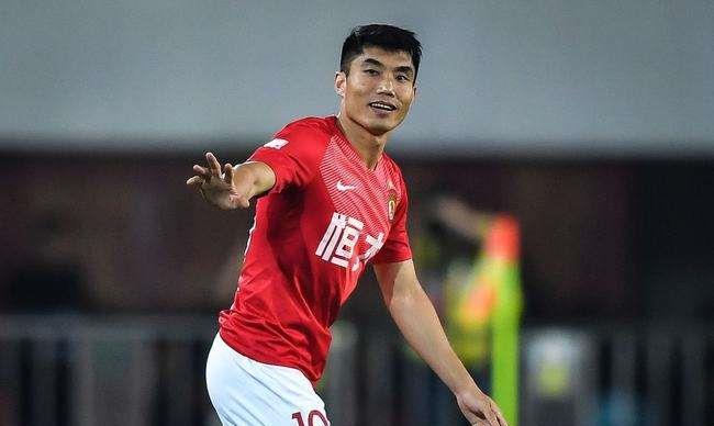 郑智还能在中国顶级联赛踢球 是中国足球的骄傲还是悲哀呢(3)