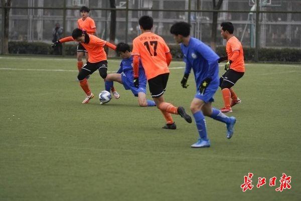 市校园足球联赛市级总决赛落幕，武汉十二中夺冠有“秘籍”(2)