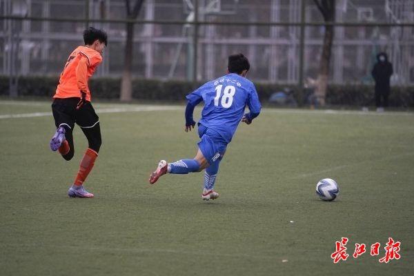 市校园足球联赛市级总决赛落幕，武汉十二中夺冠有“秘籍”(3)