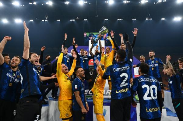 意甲冠军向所有内拉展示赢得2022年意大利超级杯的渴望(2)