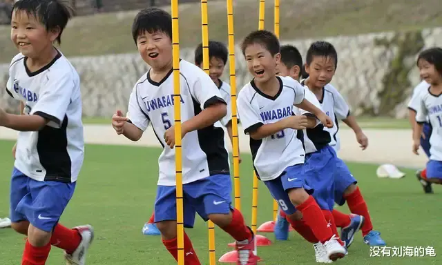 中国男足的曙光 球迷：至少十年后还有希望(4)
