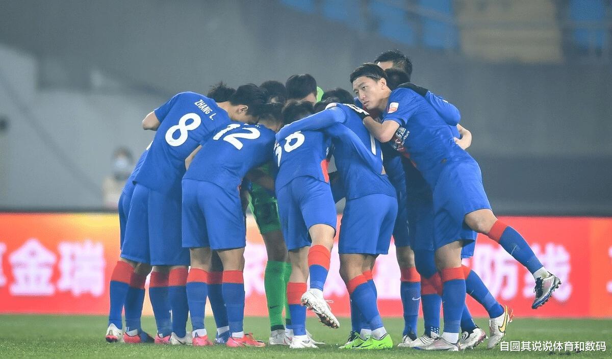 中超联赛新赛季是18支球队，但稳定的球队就泰山队、上港和浙江队(2)