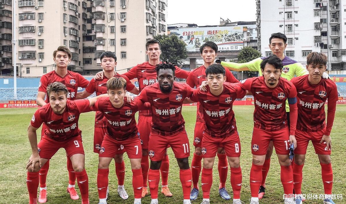 中超联赛新赛季是18支球队，但稳定的球队就泰山队、上港和浙江队(3)
