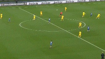 【欧联杯】奥巴梅扬皮克破门 巴萨4比1领先那不勒斯(4)