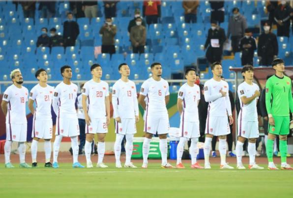 新王登基！越南国足创造历史，史上首次夺冠，队员怒吼疯狂庆祝(1)