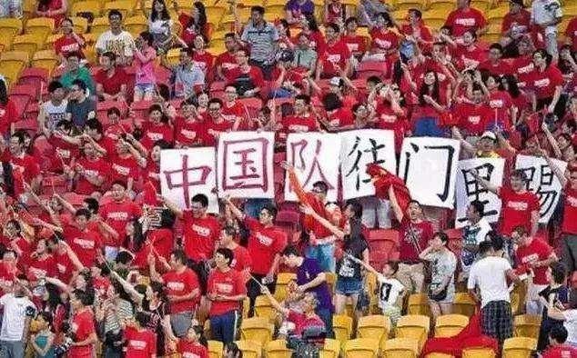 中国男足排世界第75位，踢不过越南，你认为男足的弊病在哪里？(2)