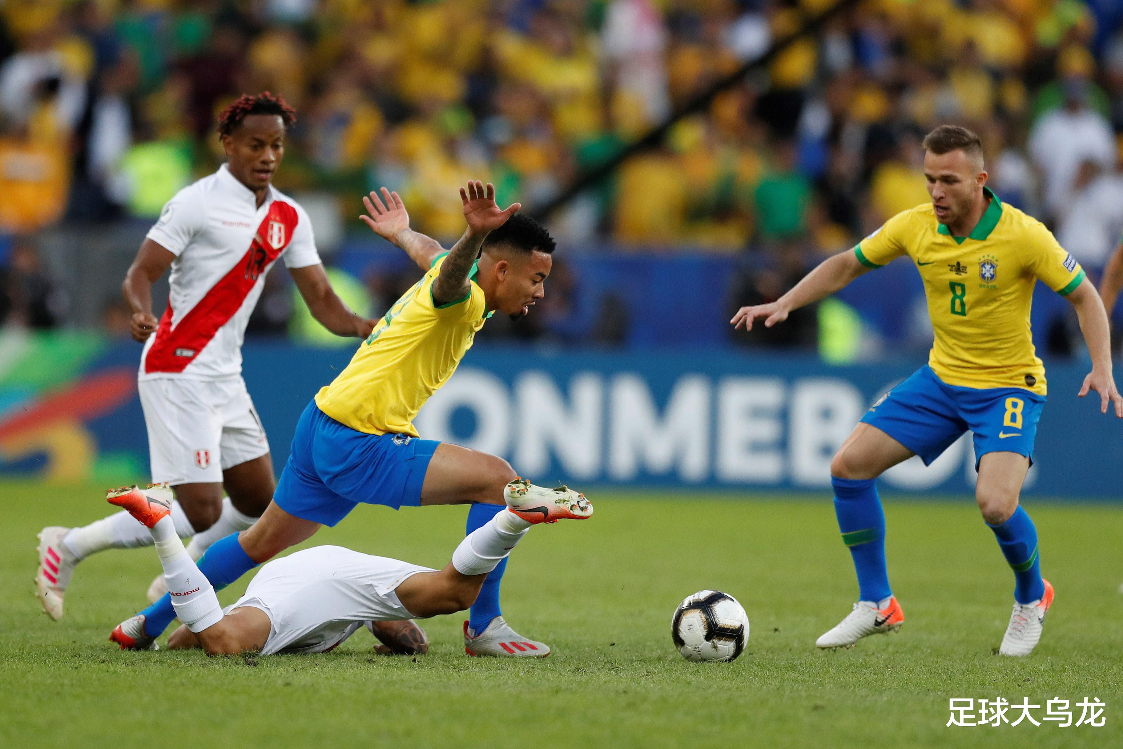 1-0！3-0！巴西队狂飙，10次掀翻智利，助攻乌拉圭，内马尔盼爆发(1)