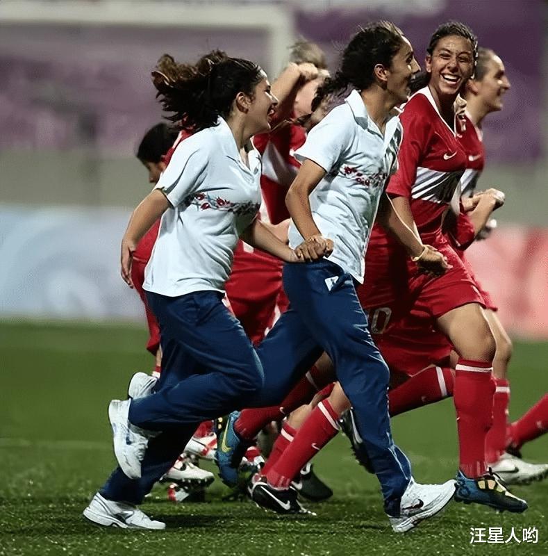 0-2！欧洲女足弱旅6连败，创2大耻辱记录，德国女足6战狂进31球(3)