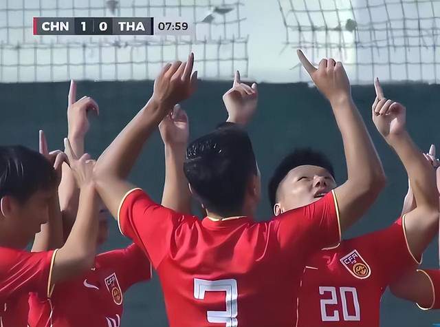 泰山队与广州队在亚冠惨败是安排出了年轻阵容 我们依然有希望(7)
