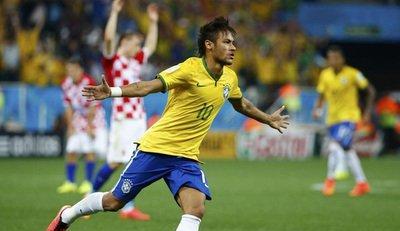 2014年世界杯有一场比赛，可以作为巴西实力退步的标志，不是7：1(3)