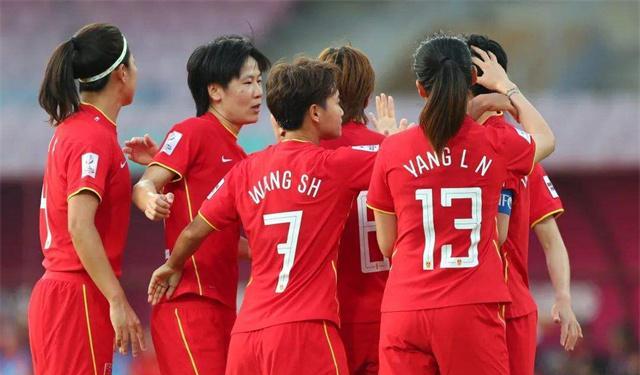 中国女足如此厉害，那现在成绩很差的男足应该学习女足的什么优点(5)
